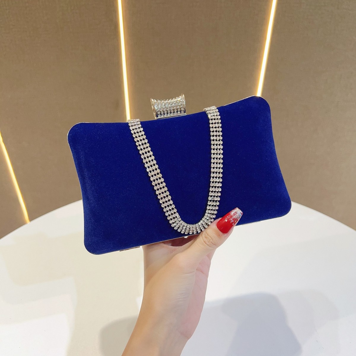 2025, Samt-Banketttasche für D – Tassel Fringe Trim Bewertung und Preis